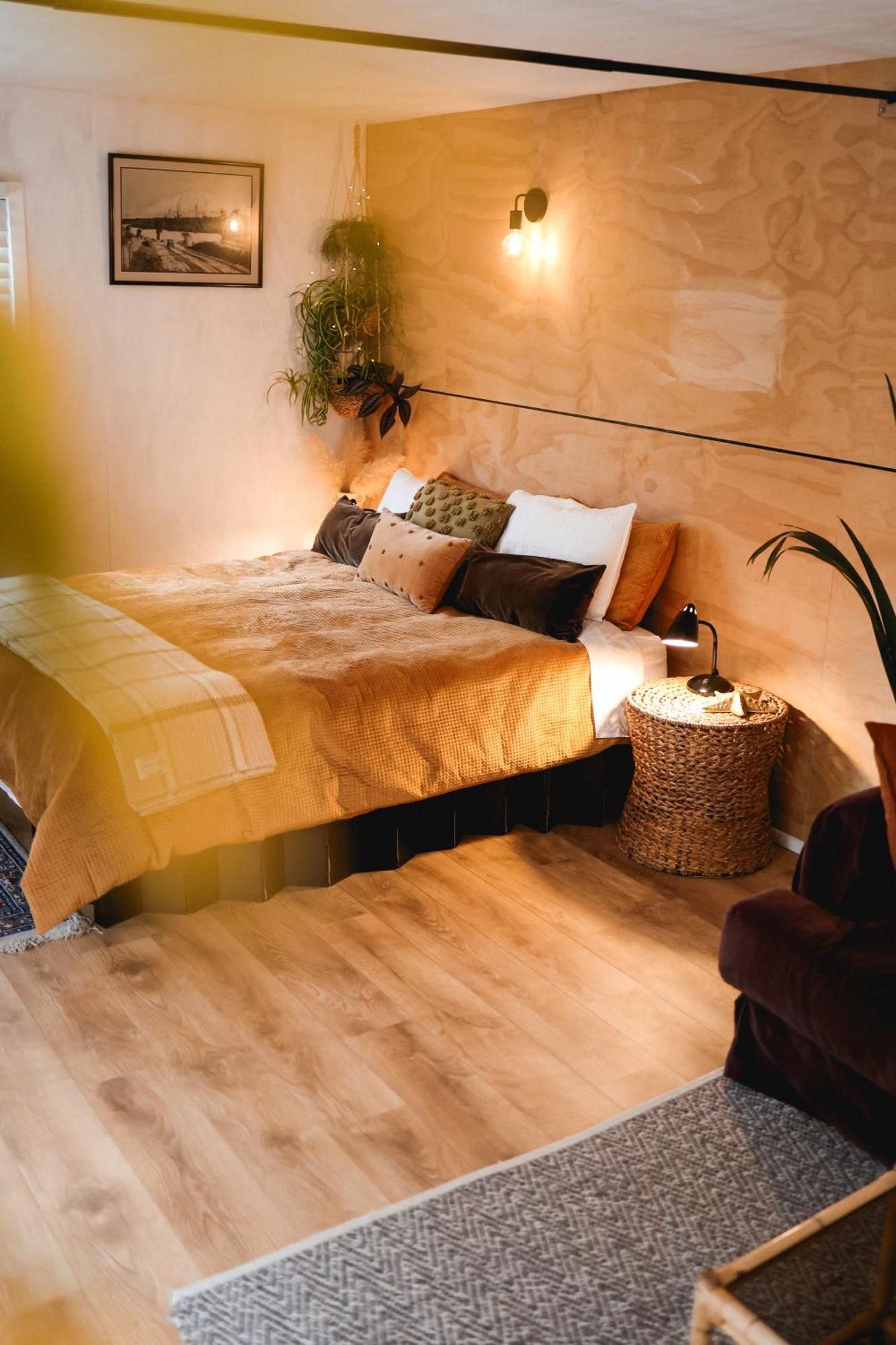 Kaitake Kabana - Unique, Off-Grid, Studio Retreat Oakura Экстерьер фото